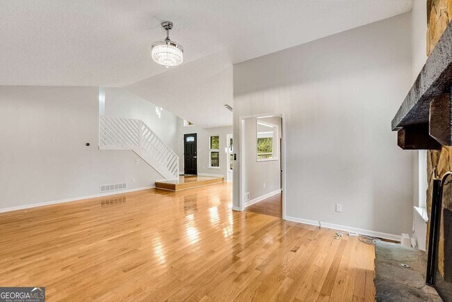 Building Photo - 9745 Loblolly Ln