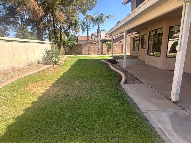 Building Photo - PALISADES AT VAL VISTA LAKES