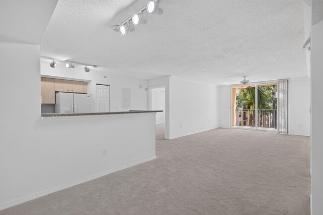 Building Photo - 1801 N Flagler Dr