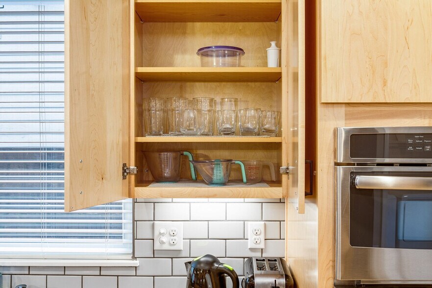 Building Photo - 5241 33rd Ave S