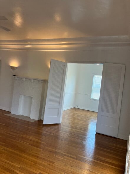 Building Photo - 442 N Spaulding Ave