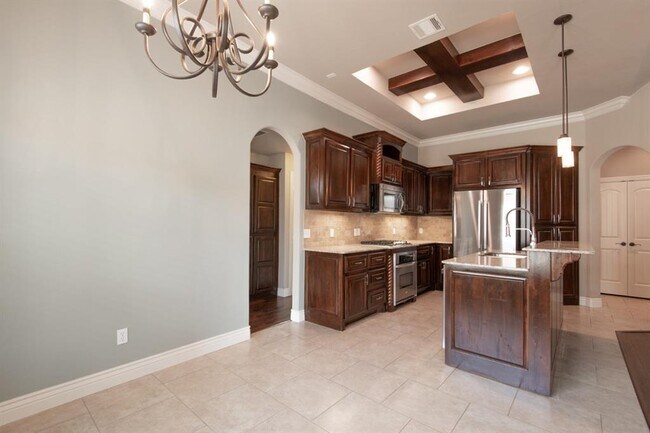 Building Photo - 2124 Newbrook Dr