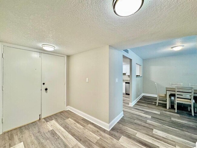 Building Photo - 220 Belleview Blvd