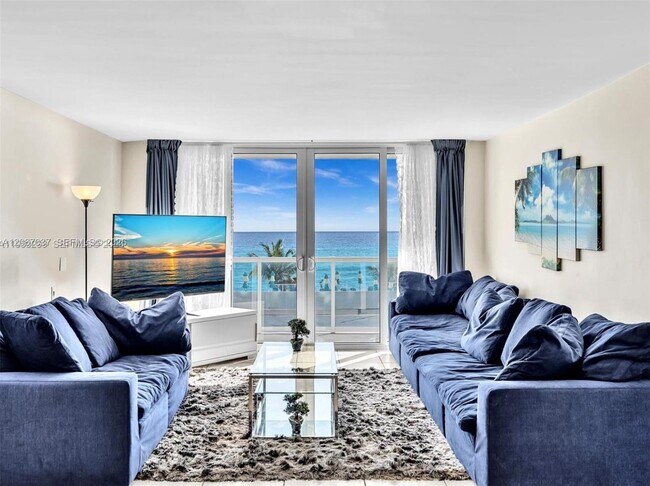 Building Photo - 3140 S Ocean Dr