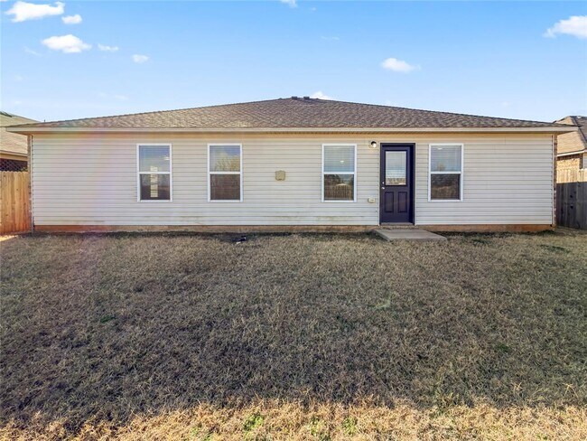 Building Photo - 3505 SE 94th St