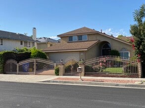 Building Photo - 20947 Hackney St