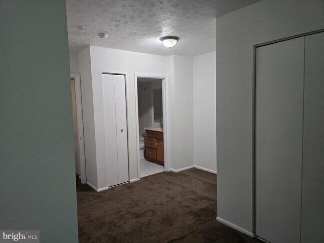 Building Photo - 7814 Hanover Pkwy