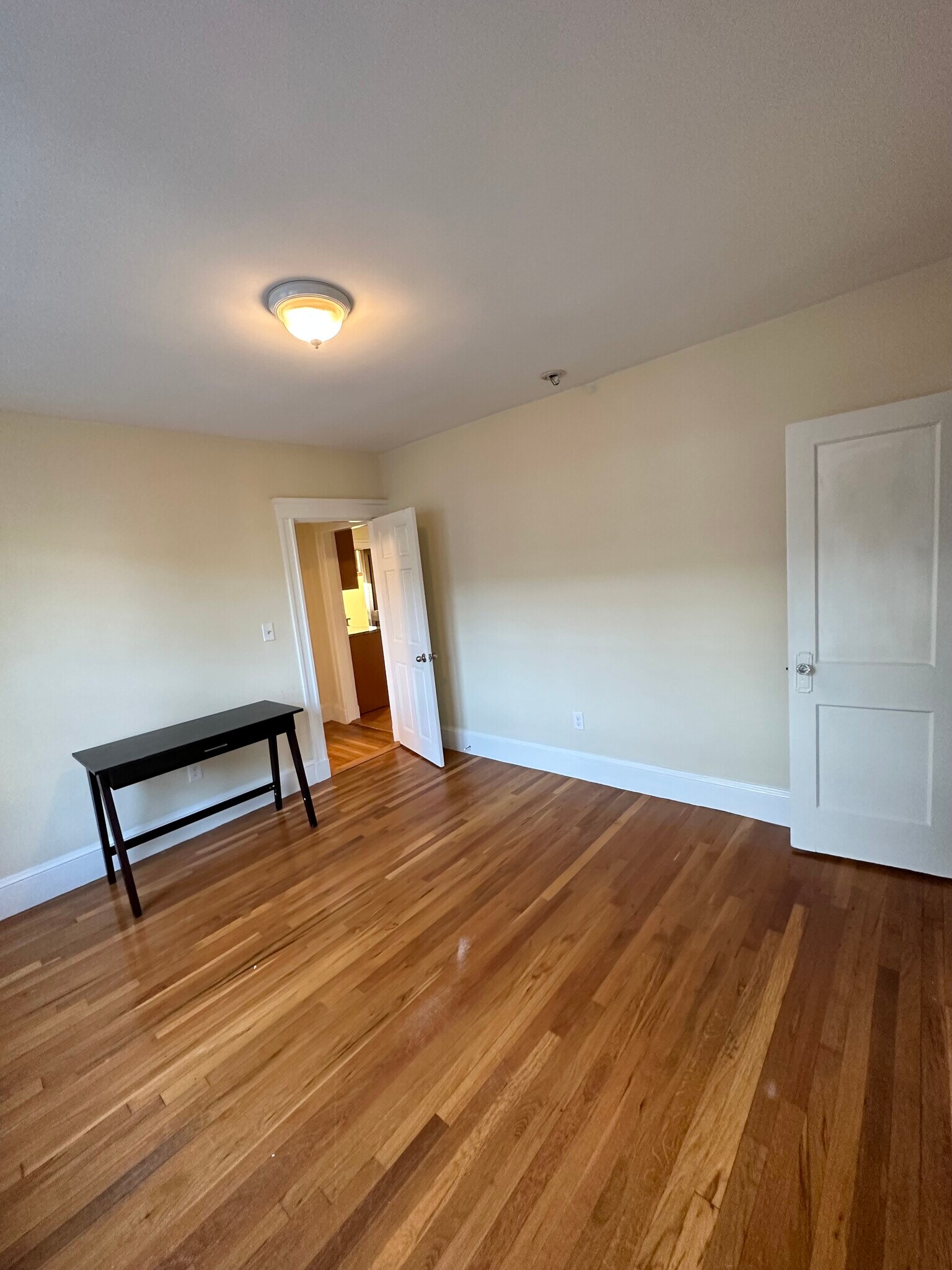 Building Photo - 7 Stedman St