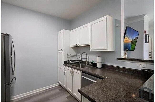 Building Photo - 4802 51st St W