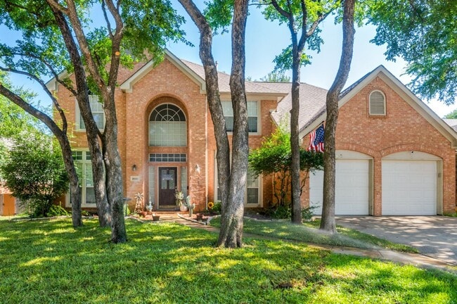 Building Photo - 2021 Broadleaf Dr