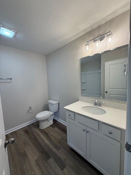 Building Photo - 136 Dreher Dr