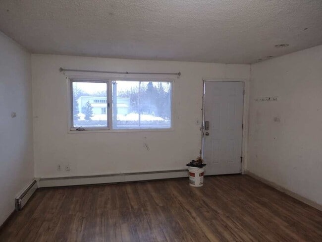 Building Photo - 8480 Jewel Lake Road