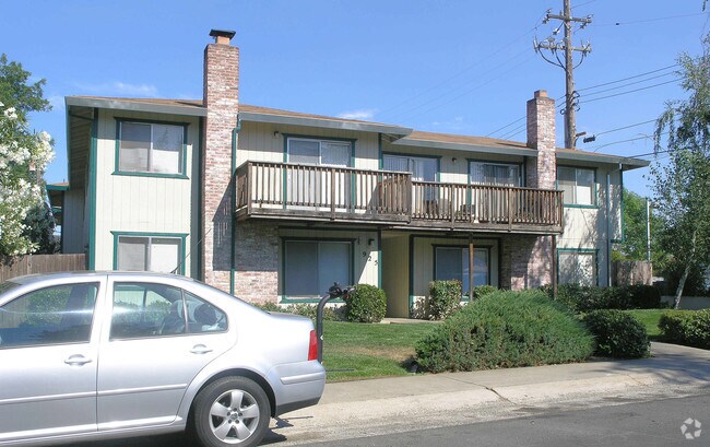 Primary Photo - 925 56th St
