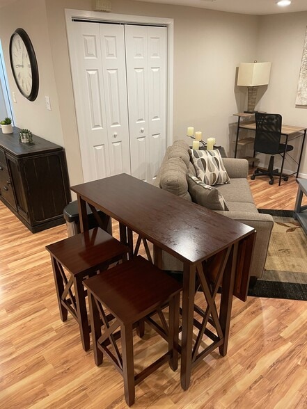 Open floor plan - 9851 Hellingly Pl