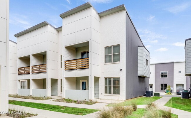 Building Photo - 114 Gadwall Dr