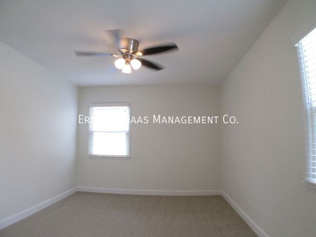 Building Photo - 4531 N Banner Dr