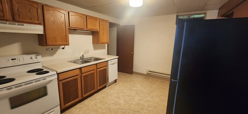 Building Photo - 3841 Cliffside Dr