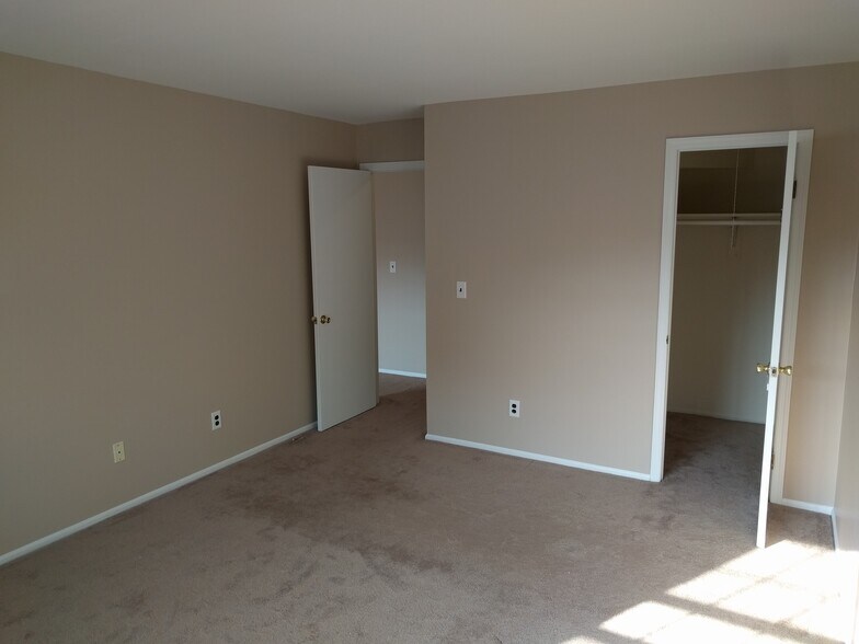 Bedroom - 824 Orlando St