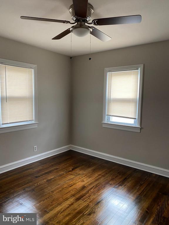 Building Photo - 258 Birch St