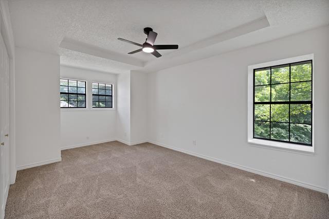 Building Photo - 4219 Oak Springs Dr
