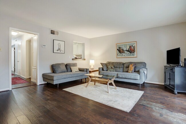 Building Photo - 11550 Chimney Rock Rd