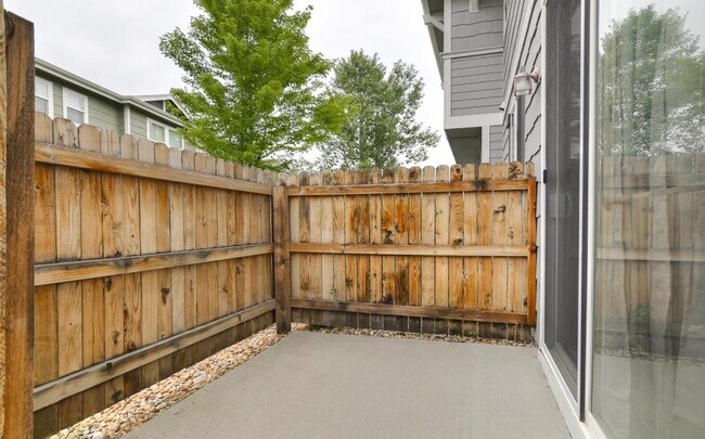 Building Photo - 17145 Waterhouse Cir