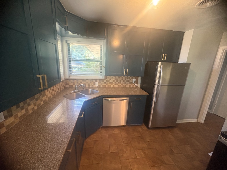 Building Photo - 2923 NW 72nd St