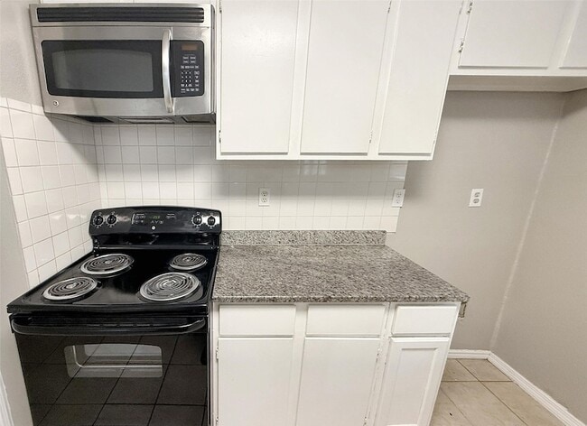 Building Photo - 3627 Flamingo Way