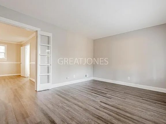 Building Photo - 4527 Robney Dr