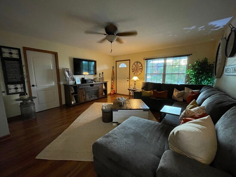 Living Room - 2045 Rosewood Dr NW