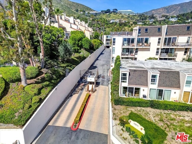 Building Photo - 23901 Civic Center Way