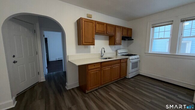 Building Photo - 113 Spring St