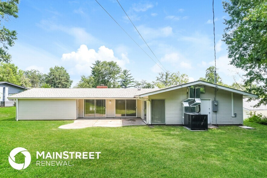 Building Photo - 1665 Pepperwood Dr