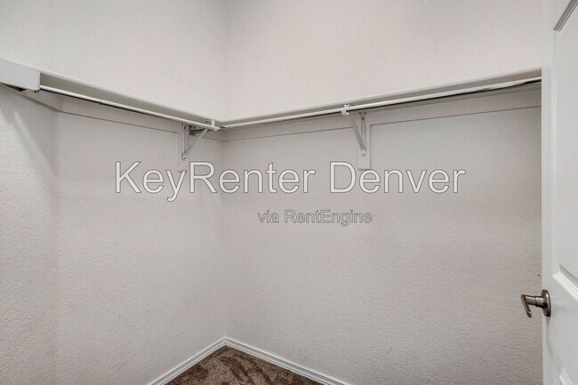 Building Photo - 15455 Canyon Rim Dr
