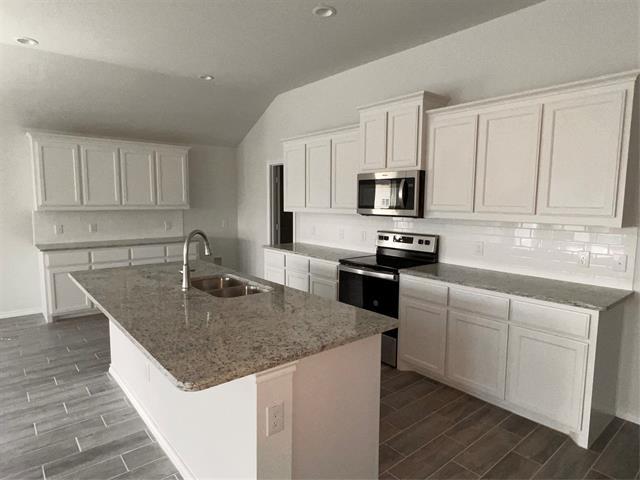 Building Photo - 5744 Brookville Dr