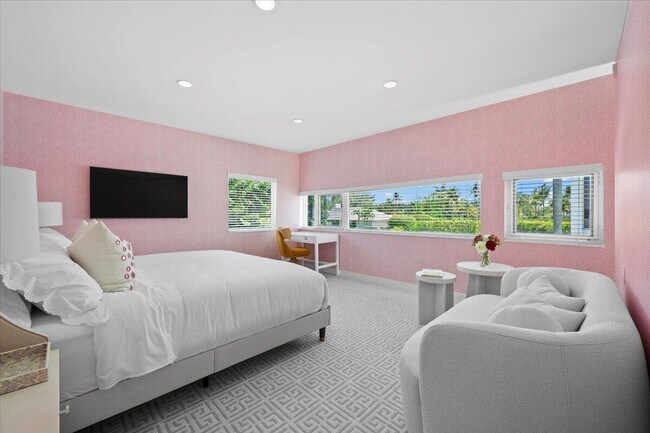 Building Photo - 1600 N Ocean Blvd