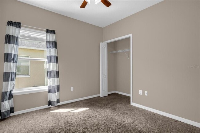Building Photo - 2144 Betsy Ross Ln