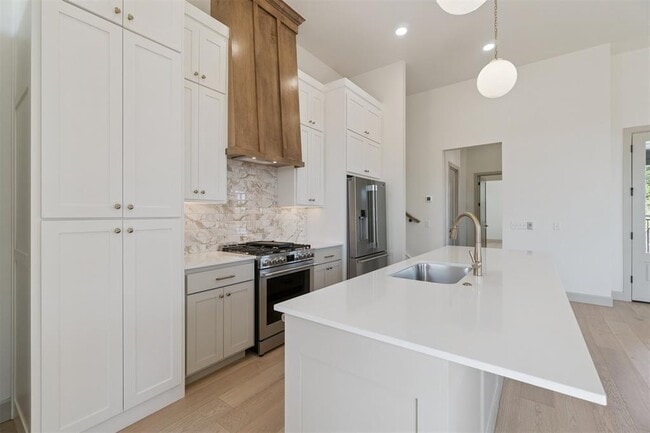 Building Photo - 18835 Selah Wy