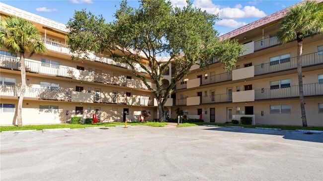 Building Photo - 6301 N Falls Cir Dr