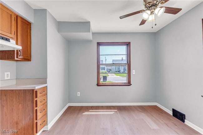 Building Photo - 1104 Hillsdale Rd
