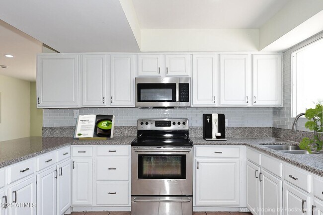 Building Photo - 4031 N 81st Ave