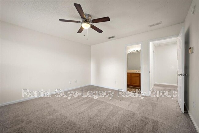Building Photo - 512 Southbranch Dr