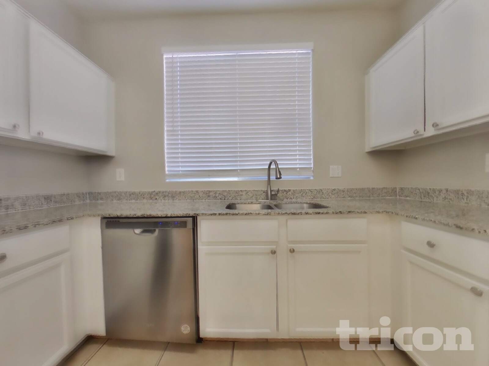 Building Photo - 11391 W Pima St