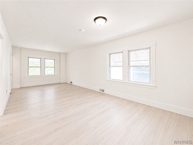 Building Photo - 165 Dearborn St