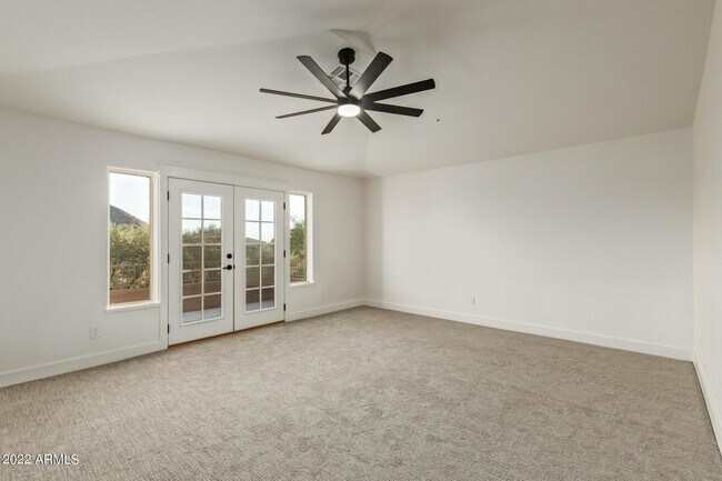 Building Photo - 13761 E Lupine Ave