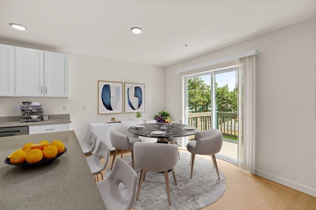 Building Photo - 2901 SE Salem Ave