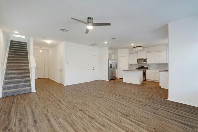 Building Photo - 424 Red Buckeye Loop