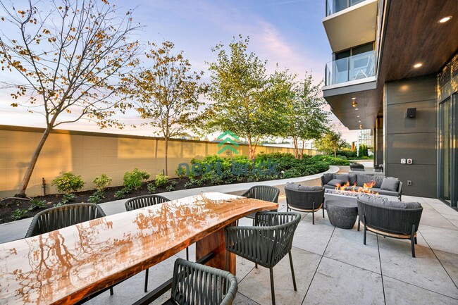 Building Photo - Downtown Bellevue Luxury 1B1B – Available ...