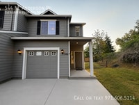 Building Photo - 544 NE Anderson Rd