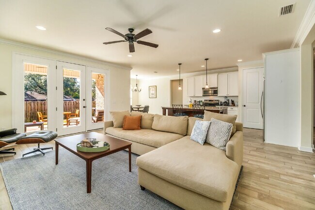 Building Photo - Beautiful 3BR / 2BA Home – Built 2019 – Fort Walton Beach